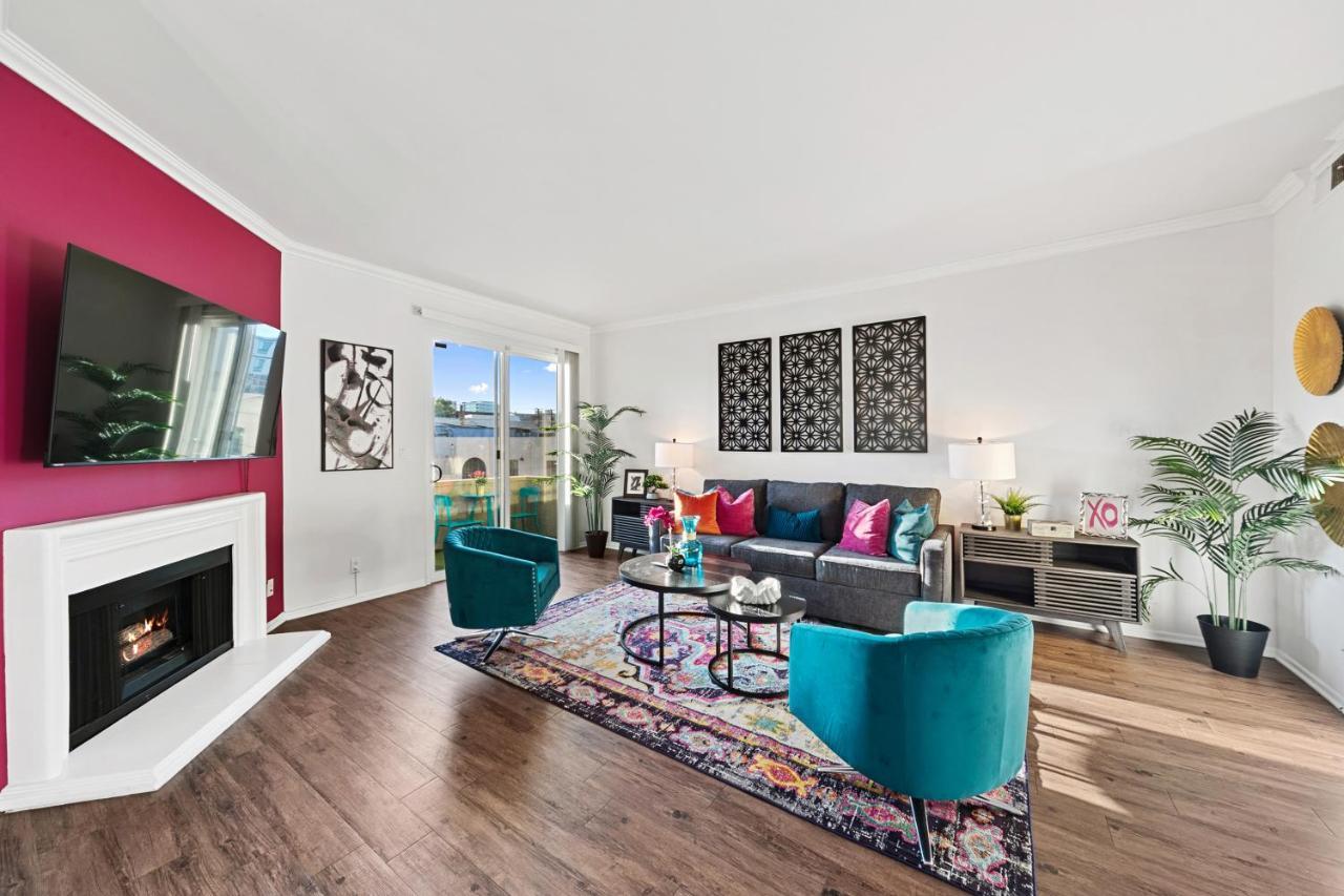 Beverly Hills Chic 2 Bed 2Bath With Patio And Parking 309 Los Angeles Eksteriør bilde