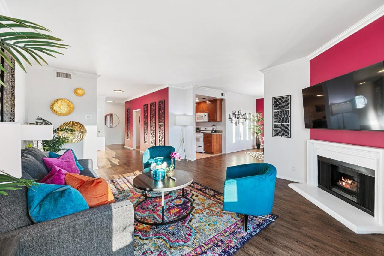 Beverly Hills Chic 2 Bed 2Bath With Patio And Parking 309 Los Angeles Eksteriør bilde